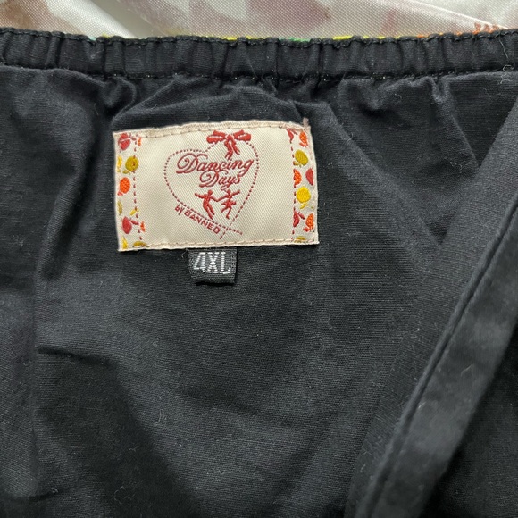 Banned Apparel Dancing Days Starlight 50s Campervan Halter Dress - Picture 5 of 9